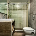Violet Front Private * Λαγανάς