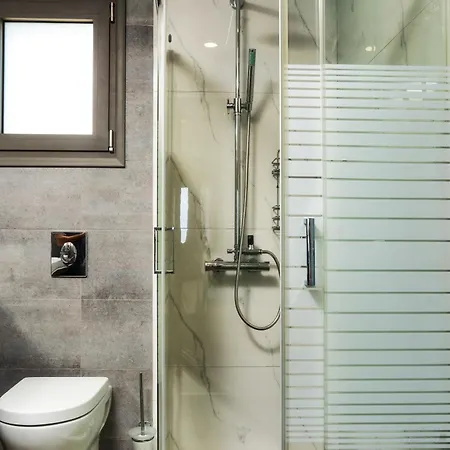 Violet Front Private