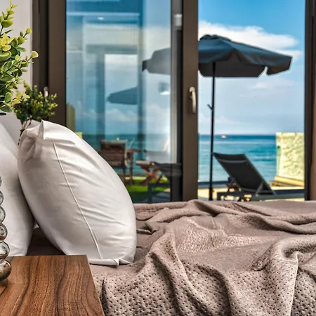 Вилла Violet Front Private