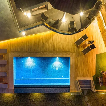 Violet Front Private Villa