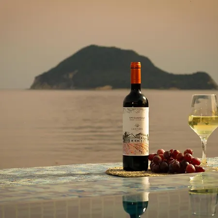 Violet Front Private *